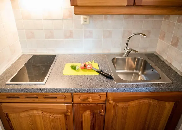 Daire Apartma Marjetica 2 *